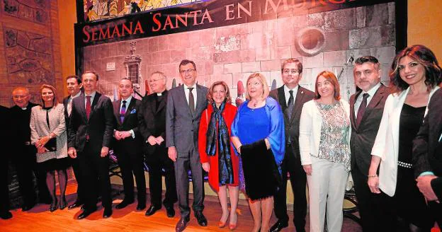 Algunos de los distinguidos, anoche, durante la entrega de premios en la tradicional cena del Cabildo Superior de Cofradías.