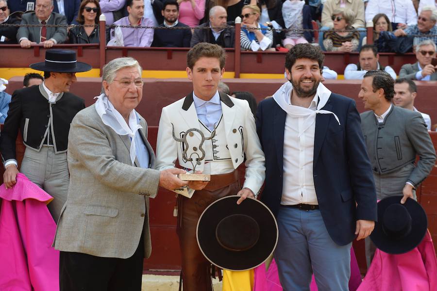 El festival solidario de Murcia volvió a ser un éxito, con trece orejas, dos rabos y mucho público