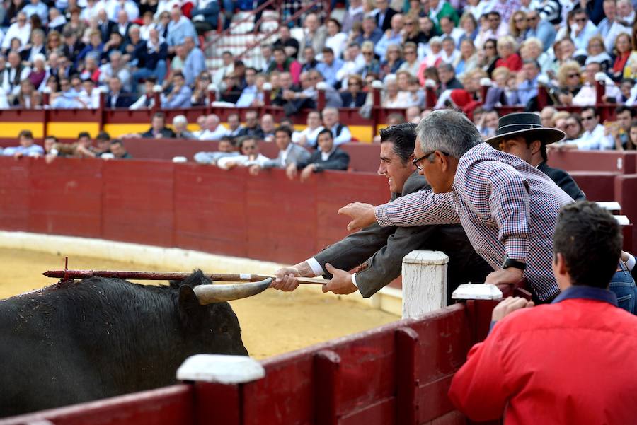 El festival solidario de Murcia volvió a ser un éxito, con trece orejas, dos rabos y mucho público