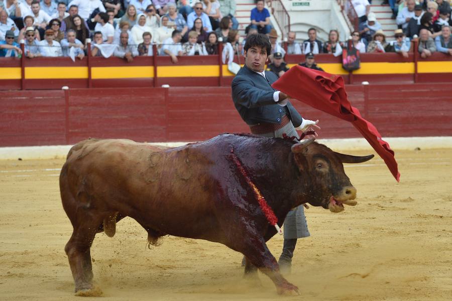 El festival solidario de Murcia volvió a ser un éxito, con trece orejas, dos rabos y mucho público