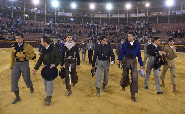 XXIV Festival taurino con picadores a beneficio de la AECC.