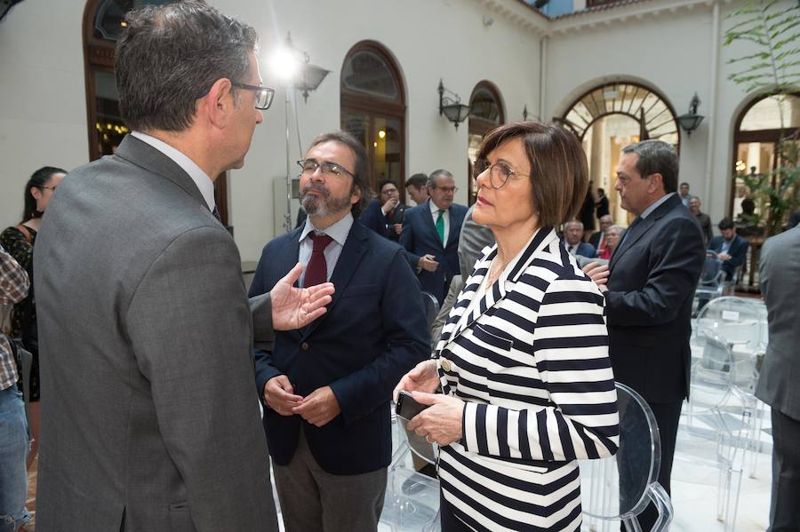 El embajador en España, Lyu Fan, explica el interés de los inversores asiáticos por la tecnología de riego desarrollada en la Región