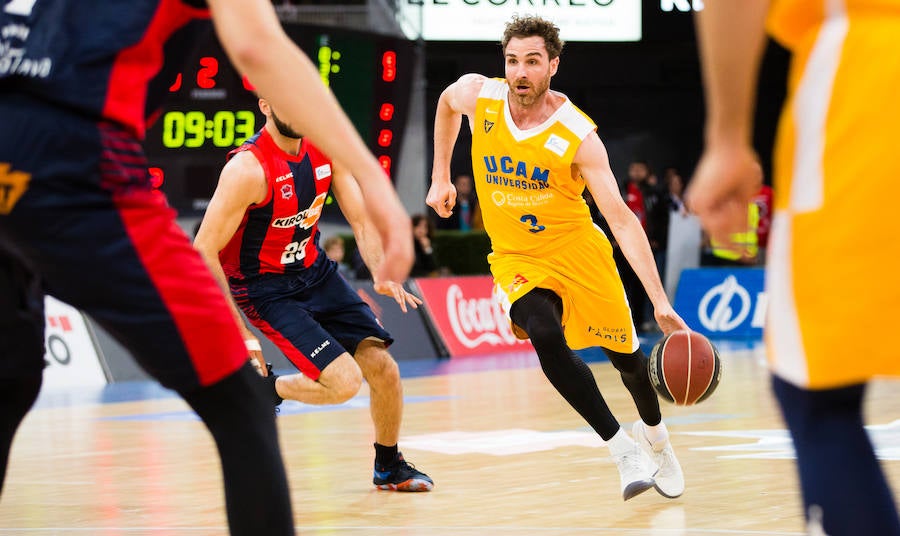 Una gran remontada del equipo de Ibon Navarro quedó en nada cuando no se pitó una clara falta a Clevin Hannah en el triple que buscaba la victoria