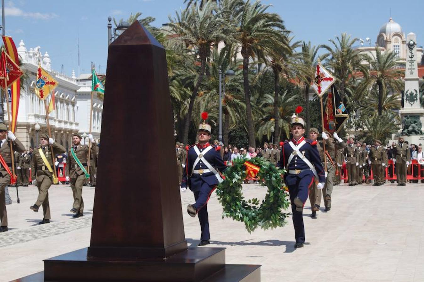 Desfiles, jura de bandera y pólvra para honrar a los héroes artilleros