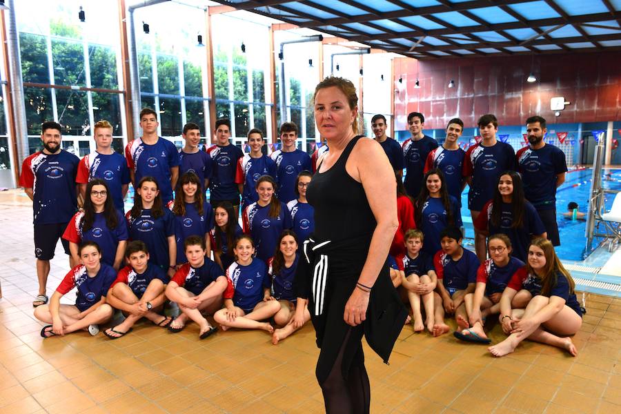 Este club de natación evitó su desaparición en 2011 gracias a que las madres de los deportistas asumieron la junta directiva