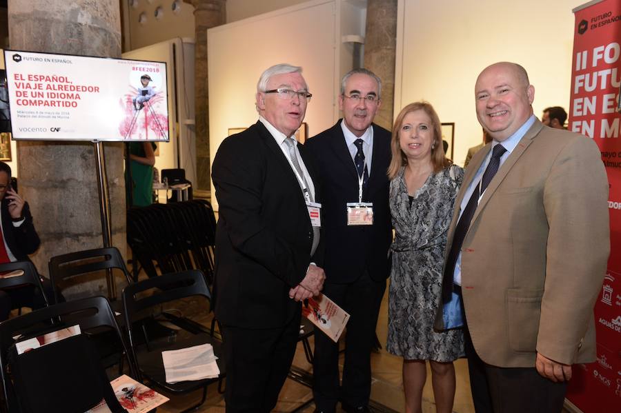 El Palacio del Almudí de Murcia acoge la segunda edición de una cita que busca analizar las relaciones entre España y Latinoamérica. 