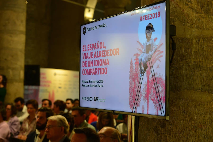 El Palacio del Almudí de Murcia acoge la segunda edición de una cita que busca analizar las relaciones entre España y Latinoamérica. 