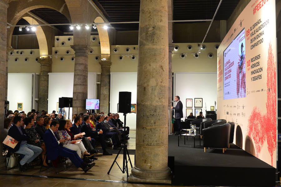 El Palacio del Almudí de Murcia acoge la segunda edición de una cita que busca analizar las relaciones entre España y Latinoamérica. 