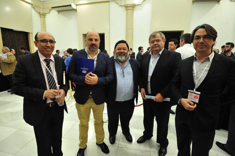 La ministra de Agricultura, que inauguró la segunda jornada del foro Futuro en Español, aboga por «un pacto que asegure el equilibrio entre la defensa del medio ambiente y su disponibilidad y que mitigue los impactos negativos del cambio climático»