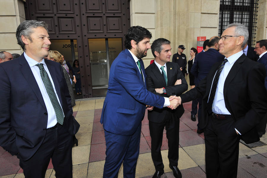 La ministra de Agricultura, que inauguró la segunda jornada del foro Futuro en Español, aboga por «un pacto que asegure el equilibrio entre la defensa del medio ambiente y su disponibilidad y que mitigue los impactos negativos del cambio climático»