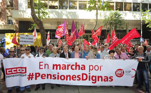 La manifestación de pensionistas en Murcia.