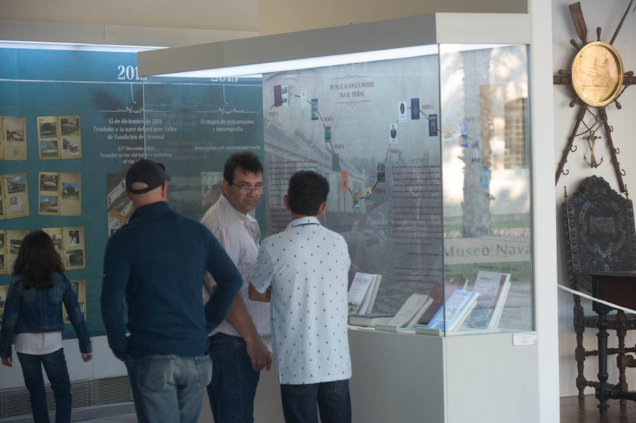 Visitantes en el Museo Naval de Cartagena durante la Noche de los Museos.
