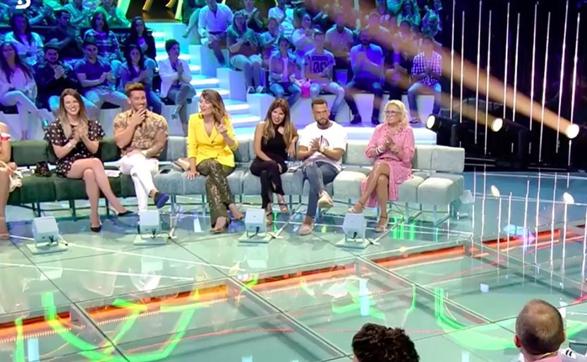 Visto y Oído: Telecinco vuelve a pasar la apisonadora con 'Supervivientes'