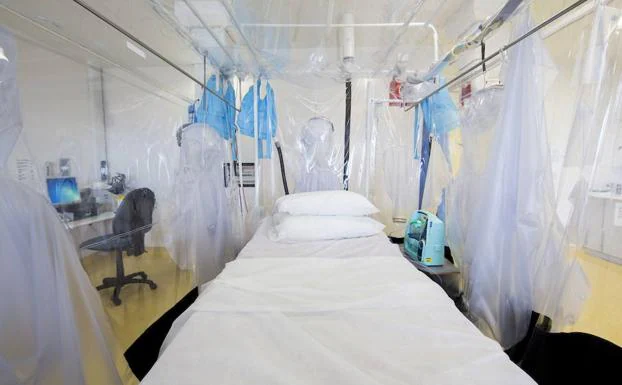 Analizan un bote etiquetado con la palabra ébola hallado en Palma