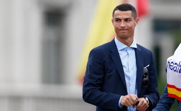 Cristiano Ronaldo durante la celebración en Cibeles