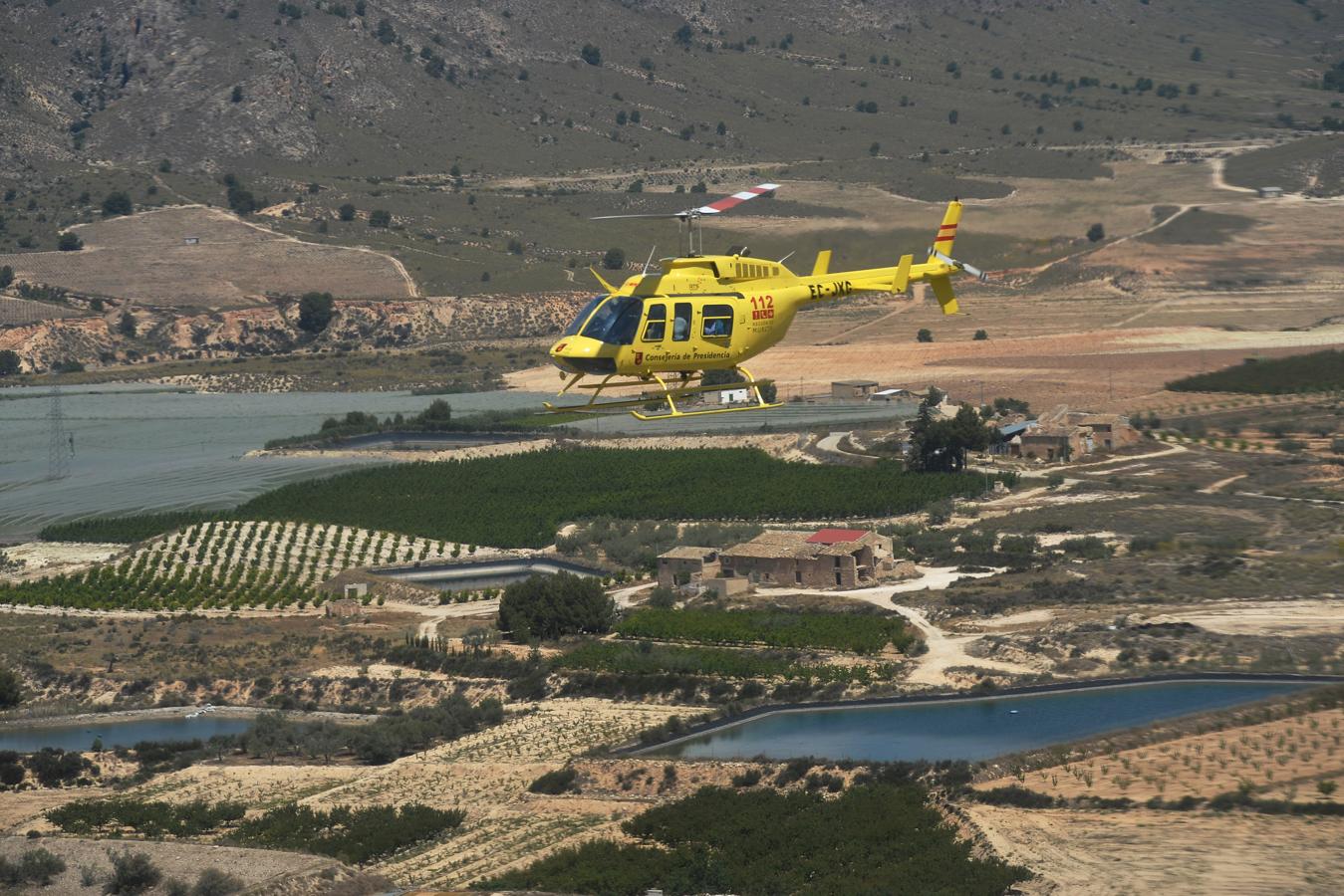 La lucha contra el fuego gana músculo desde el aire: este año el Plan Infomur contará por primera vez con cinco helicópteros y un avión anfibio