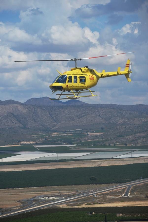 La lucha contra el fuego gana músculo desde el aire: este año el Plan Infomur contará por primera vez con cinco helicópteros y un avión anfibio