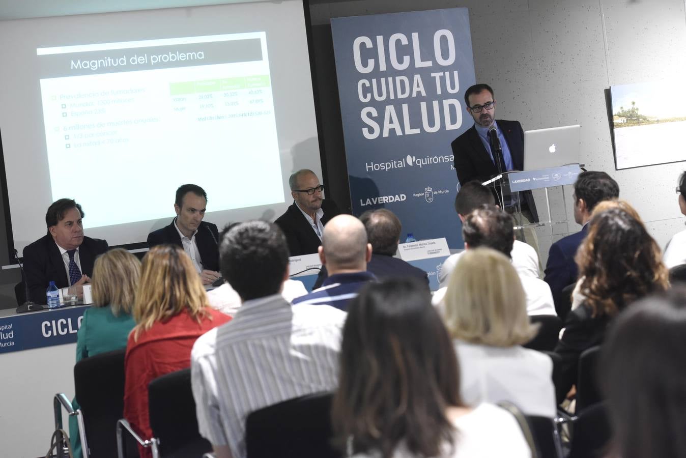 «Dejar el tabaco es una excelente inversión en salud», afirma el especialista de Quirónsalud Juan García de Lara