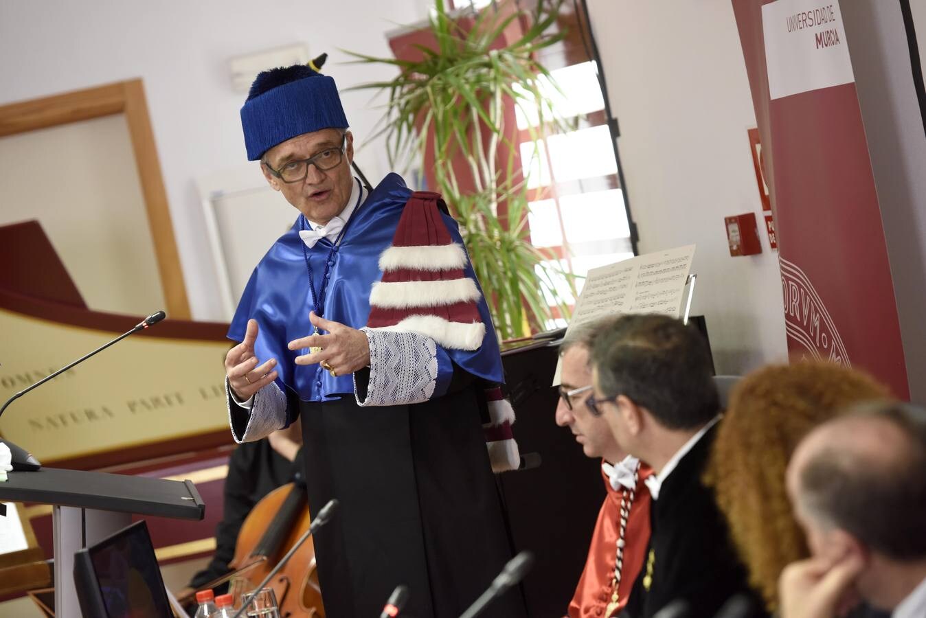 El rector de la UMU ha presidido el acto de investidura como Doctor Honoris Causa de Walter Schachermayer