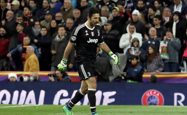 Buffon, tras ser expulsado en el Santiago Bernabéu. 