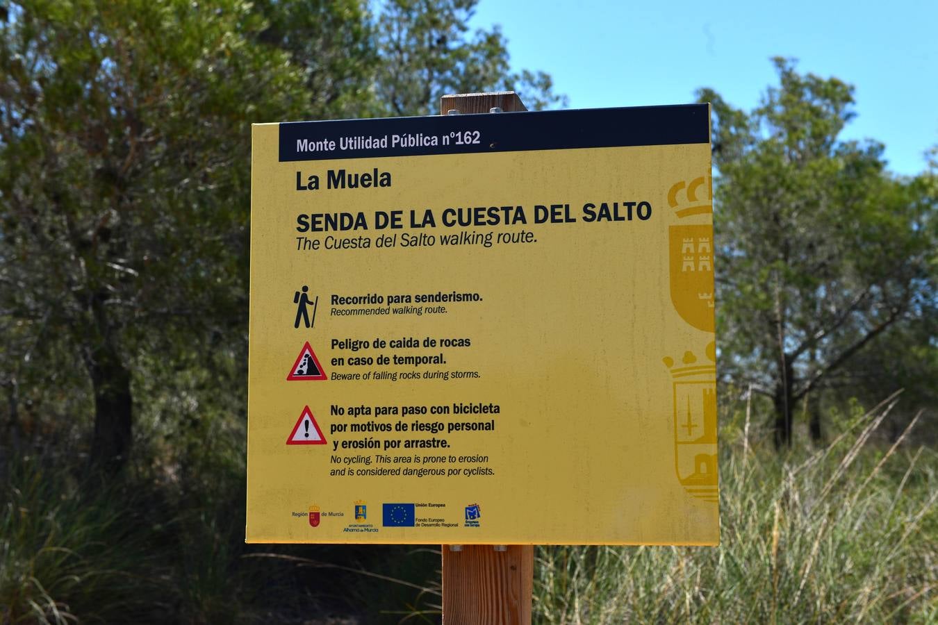 El Ayuntamiento de Alhama restaura la Red de Senderos de la sierra, un patrimonio común que estaba perdido