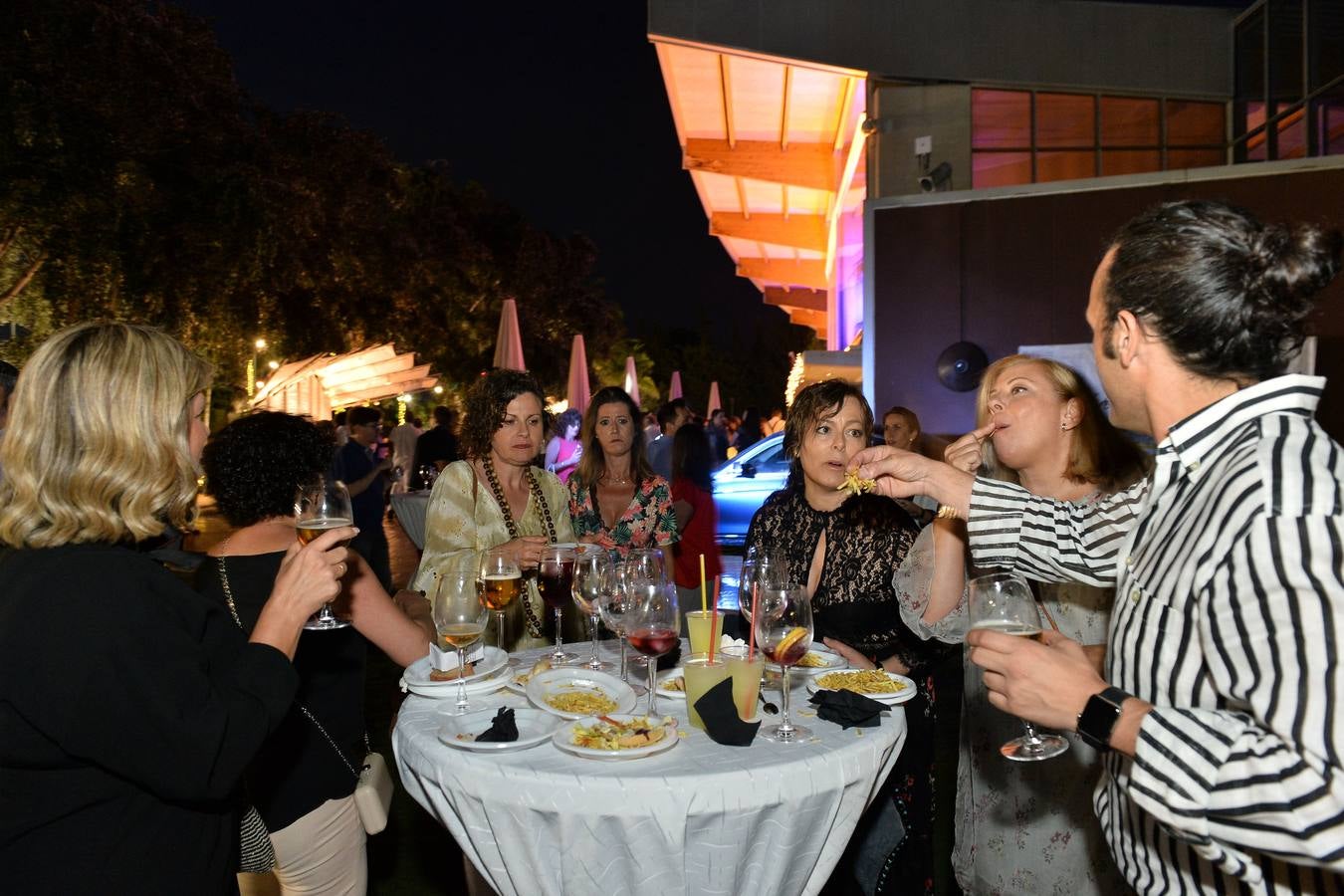 La quinta edición de Hello Summer, organizada por 'La Verdad' y Promenade, se convierte en la fiesta más fresca y querida del verano.