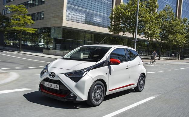 Toyota Aygo, más atractivo y conectado