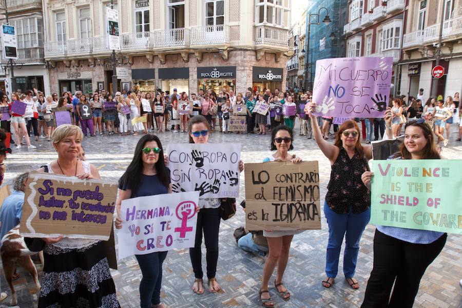 Concentración en la Plaza del ICUE de Cartagena.