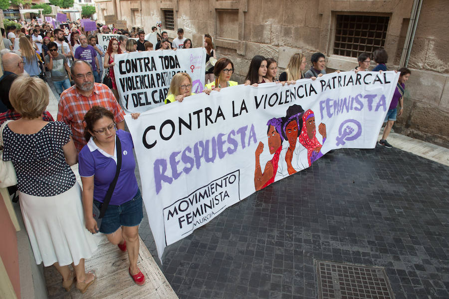 Concentración en la Plaza de Belluga de Murcia.