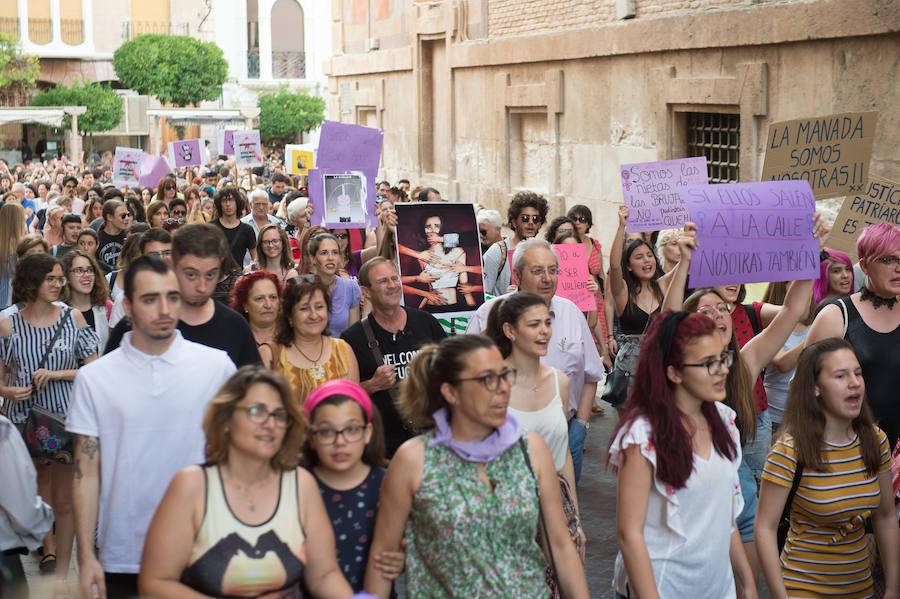 Concentración en la Plaza de Belluga de Murcia.