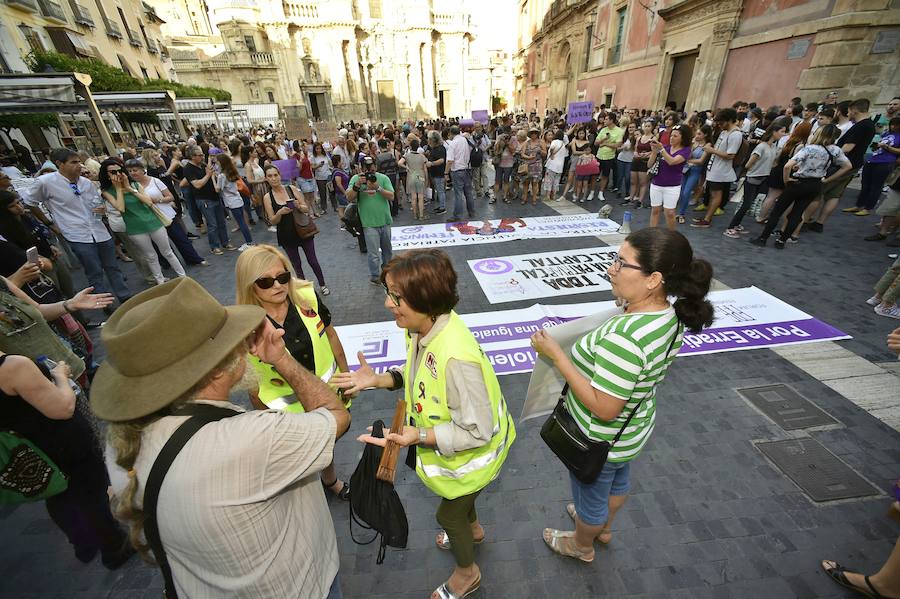 Concentración en la Plaza de Belluga de Murcia.