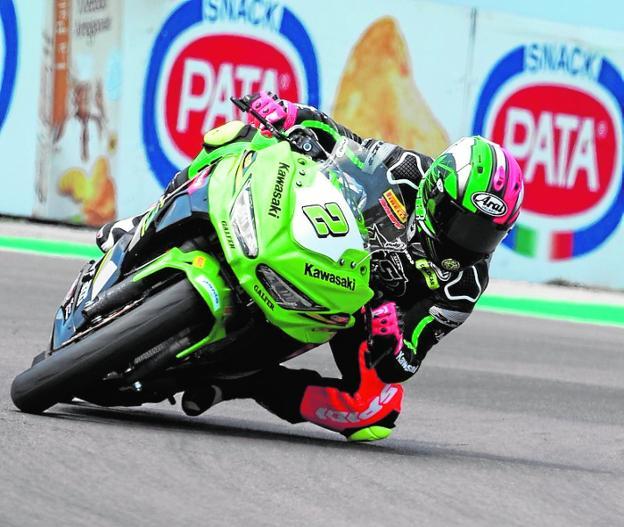 Ana sale viva de Misano y se acerca al título mundial
