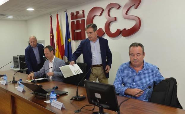 El consejero de Empleo, Universidades, Empresa y Medio Ambiente, Javier Celdrán, participó en la jornada 'Situación actual de la negociación colectiva en la Región de Murcia'.