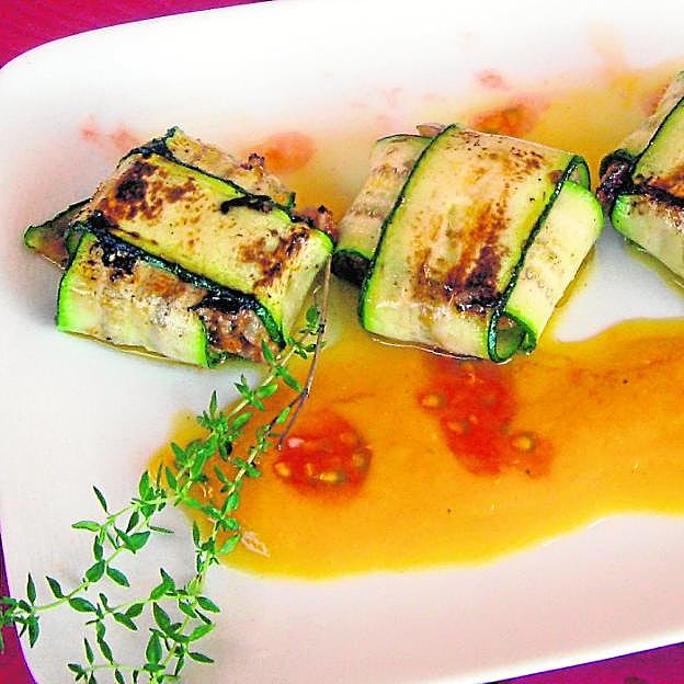 Paquetitos de calabacín con boloñesa