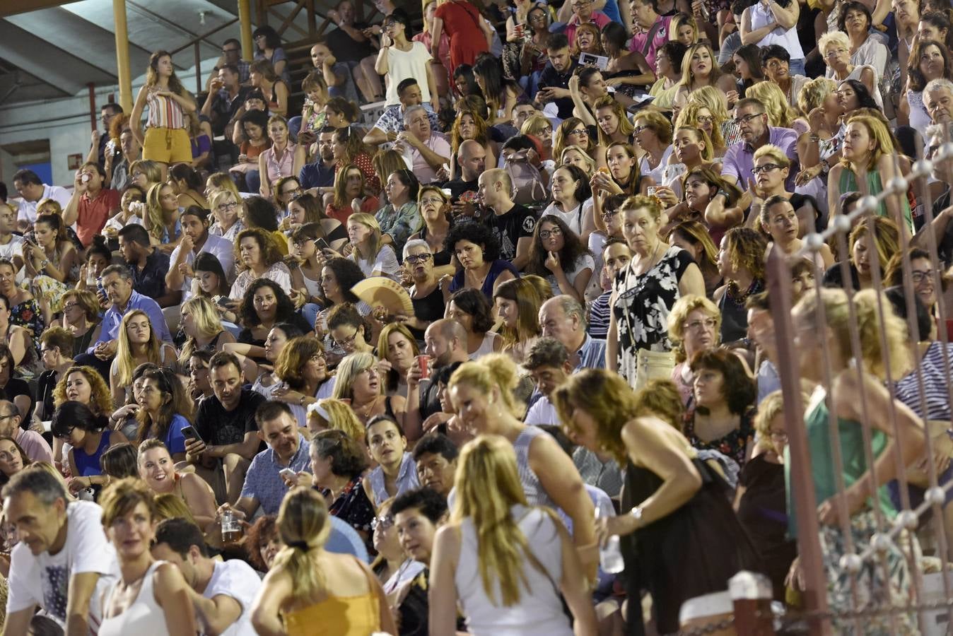 Alejandro Fernández inundó la Plaza de Toros de Murcia con la balada y la esencia de México.