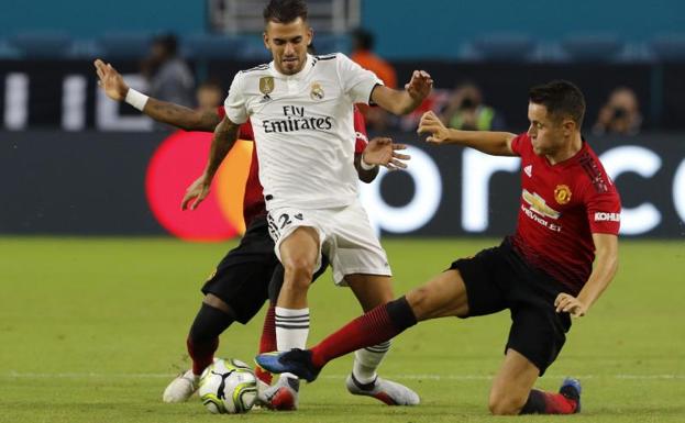 Ceballos, en un lance del partido ante el Manchester United. 