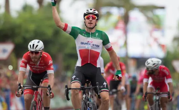 Viviani se proclama vencedor de la tercera etapa de la Vuelta a España