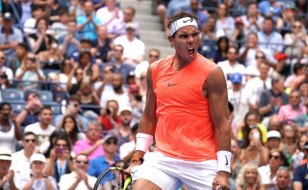 Rafael Nadal celebra su match point ante Nikoloz Basilashvili en octavos del US Open