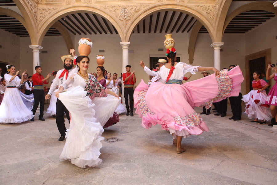 Anoche arrancaron las fiestas patronales de Lorca, donde según cuentan las leyendas se fraguó la conquista de la ciudad