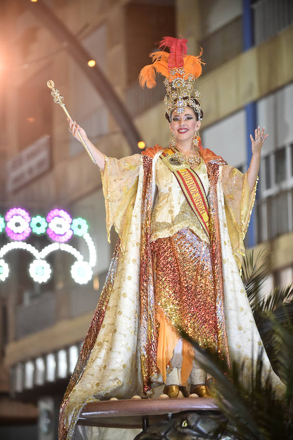 Este año, como novedad, el bando moro, encabezado por el rey Aben Hud, abre el desfile