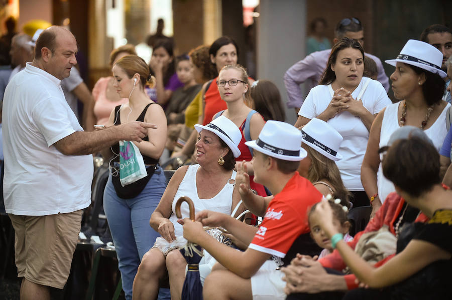 Este año, como novedad, el bando moro, encabezado por el rey Aben Hud, abre el desfile
