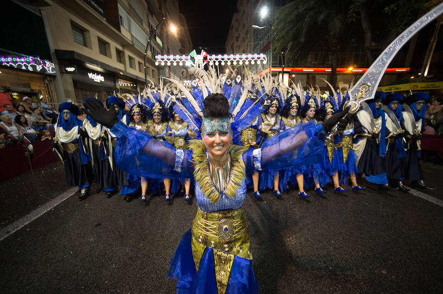 Este año, como novedad, el bando moro, encabezado por el rey Aben Hud, abre el desfile