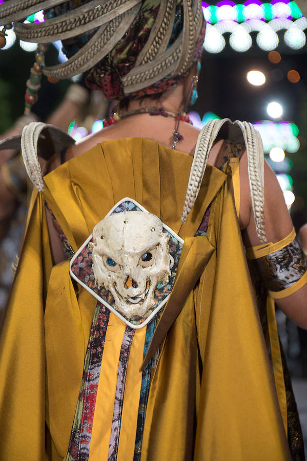 Este año, como novedad, el bando moro, encabezado por el rey Aben Hud, abre el desfile