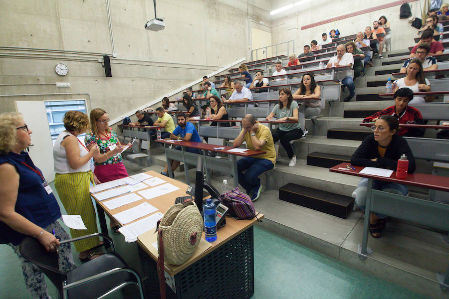 Las pruebas se llevaron a cabo este domingo en las aulas del campus de Espinardo, del La Merced, por el Edificio Rector Sabater y por el pabellón docente de Ciencias de la Salud, en el Hospital Clínico Universitario Virgen de la Arrixaca