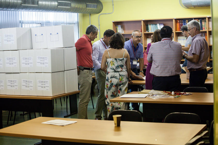 Las pruebas se llevaron a cabo este domingo en las aulas del campus de Espinardo, del La Merced, por el Edificio Rector Sabater y por el pabellón docente de Ciencias de la Salud, en el Hospital Clínico Universitario Virgen de la Arrixaca