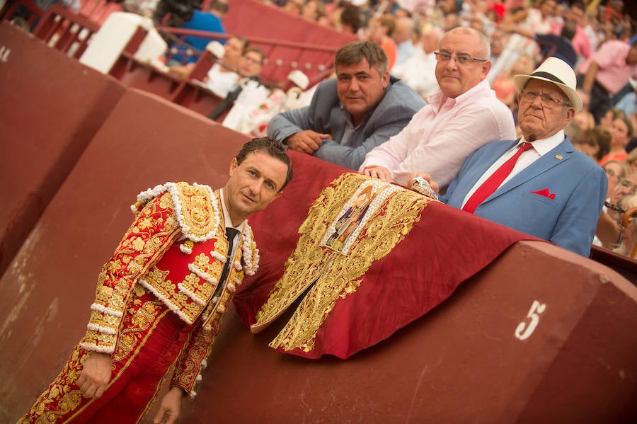 El torero murciano y el diestro francés cortan dos orejas cada uno y salen a hombros de La Condomina tras lidiar una buena corrida de Parladé
