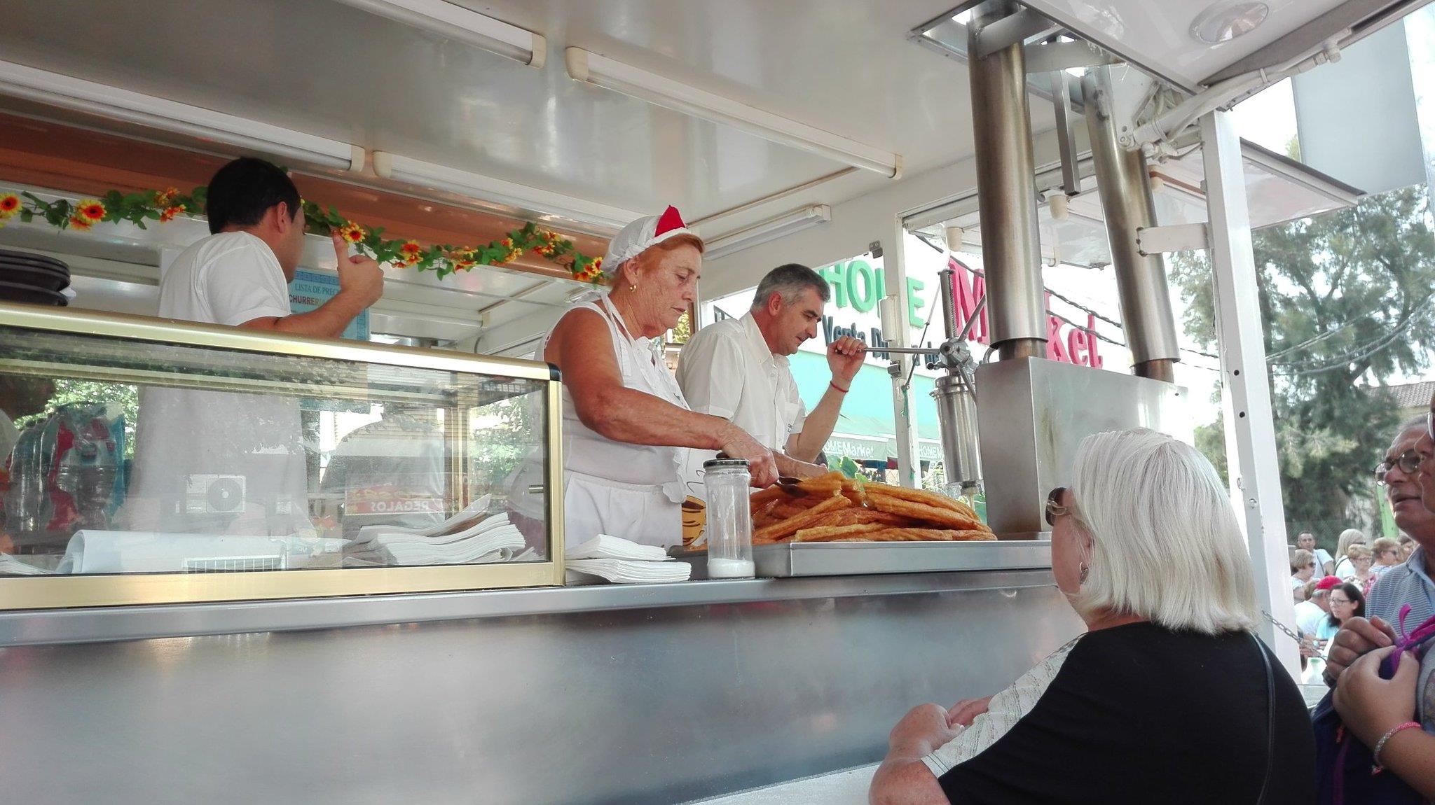 Una multitud de murcianos han acompañado a su Patrona en su tradicional romería por la ciudad