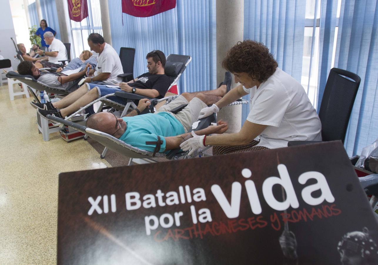 Tropas y legiones de las fiestas de Cartagineses y Romanos participan en la iniciativa de donación de sangre y médula ósea XII Batalla