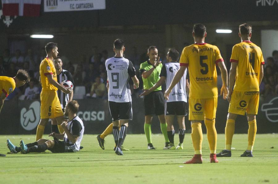 El equipo universitario gana los tres puntos en el Cartagonova tras un gol de Ismael en los últimos minutos, en un partido en el que el Efesé un mejor resultado