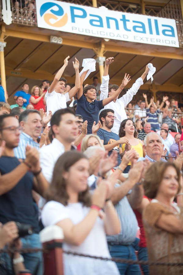 Andy Cartagena, Sergio Galán, Diego Ventura y el mayoral de Los Espartales salen a hombros tras repartirse ocho orejas